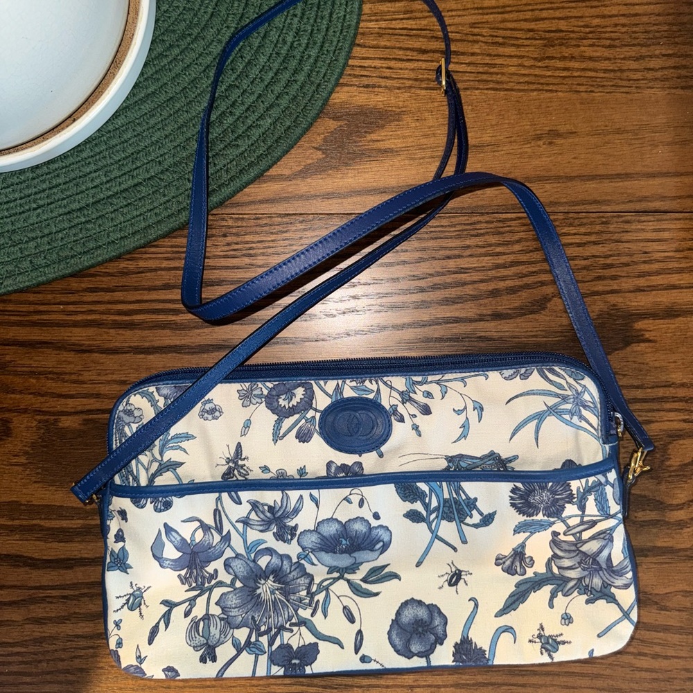 Authentic Gucci Flora Blue and Cream Crossbody Bag
